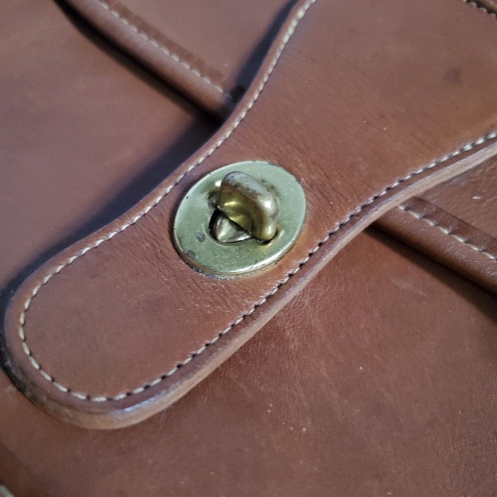 🚫SOLD🚫 Vintage Coach Station bag brown leather - Picture 2 of 6